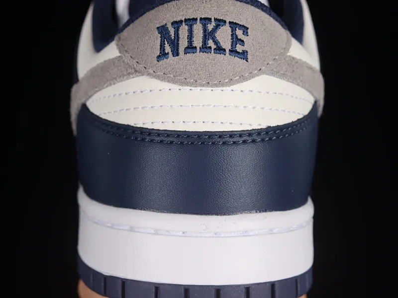 All categories Nk SB Dunk series Nk SB Dunk Low low-top sneakers Nk Dunk Low "Midnight Navy" blue and white SB low-top sports and leisure sneakers FD9749-400